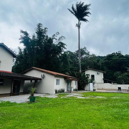 Maresias Suites المظهر الخارجي الصورة